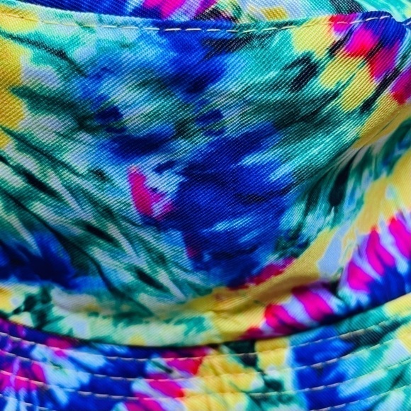 2 Reversible bucket hats tie dye both side and other pink and black other side - Picture 4 of 8